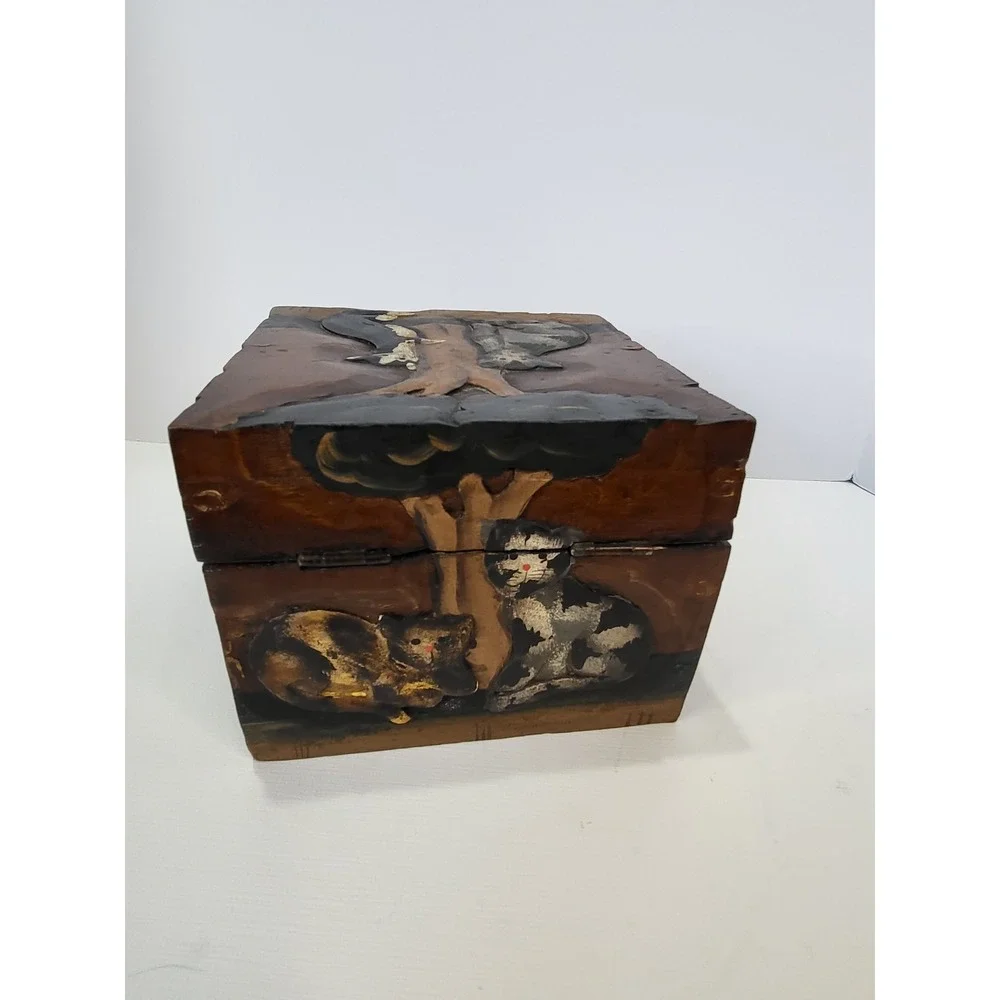 Funky Vintage Hand Carved Folk Art Cat Trinket Box Wooden Keepsake Storage Decor